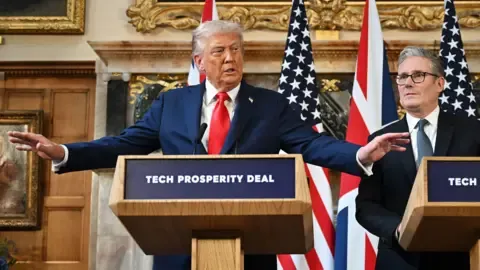 Trump Suggests Starmer Could Use Military to Control UK Borders